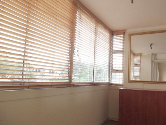 To Let 2 Bedroom Property for Rent in Green Point Western Cape